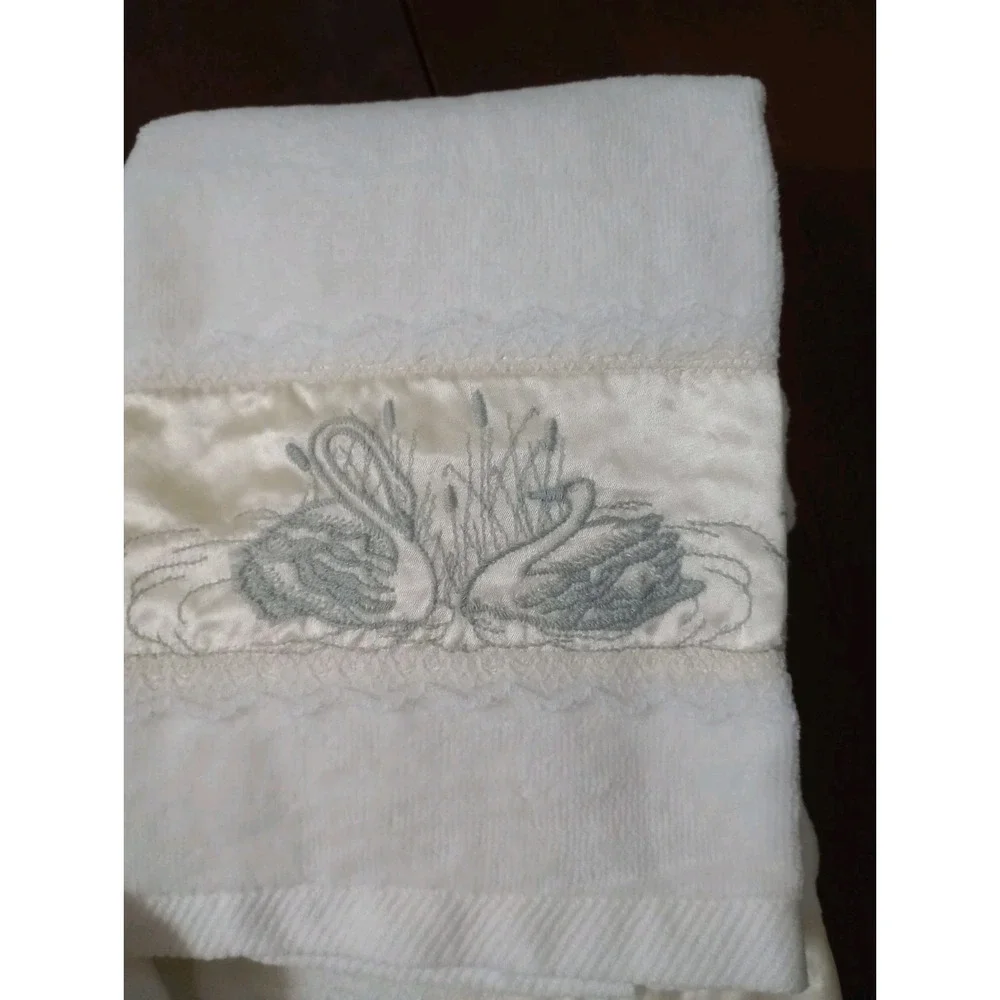 bath towel sets for bathroom Vintage Embroidered White Lace Swan 4pc